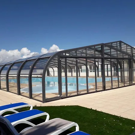 Chalet Pour 6 Dans Avec Piscine