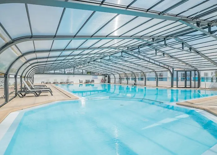 Chalet Pour 6 Dans Avec Piscine