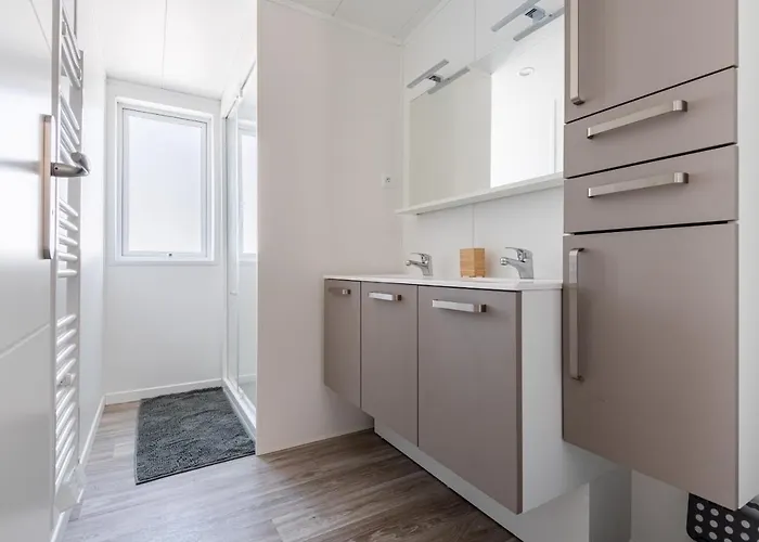 Chalet Pour 6 Dans Avec Piscine