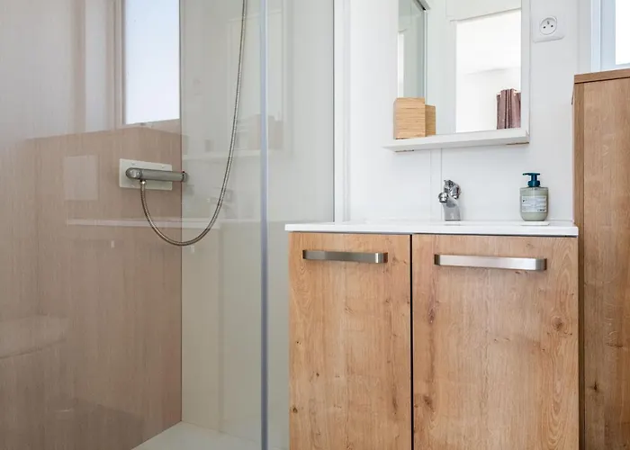 Chalet Pour 6 Dans Avec Piscine